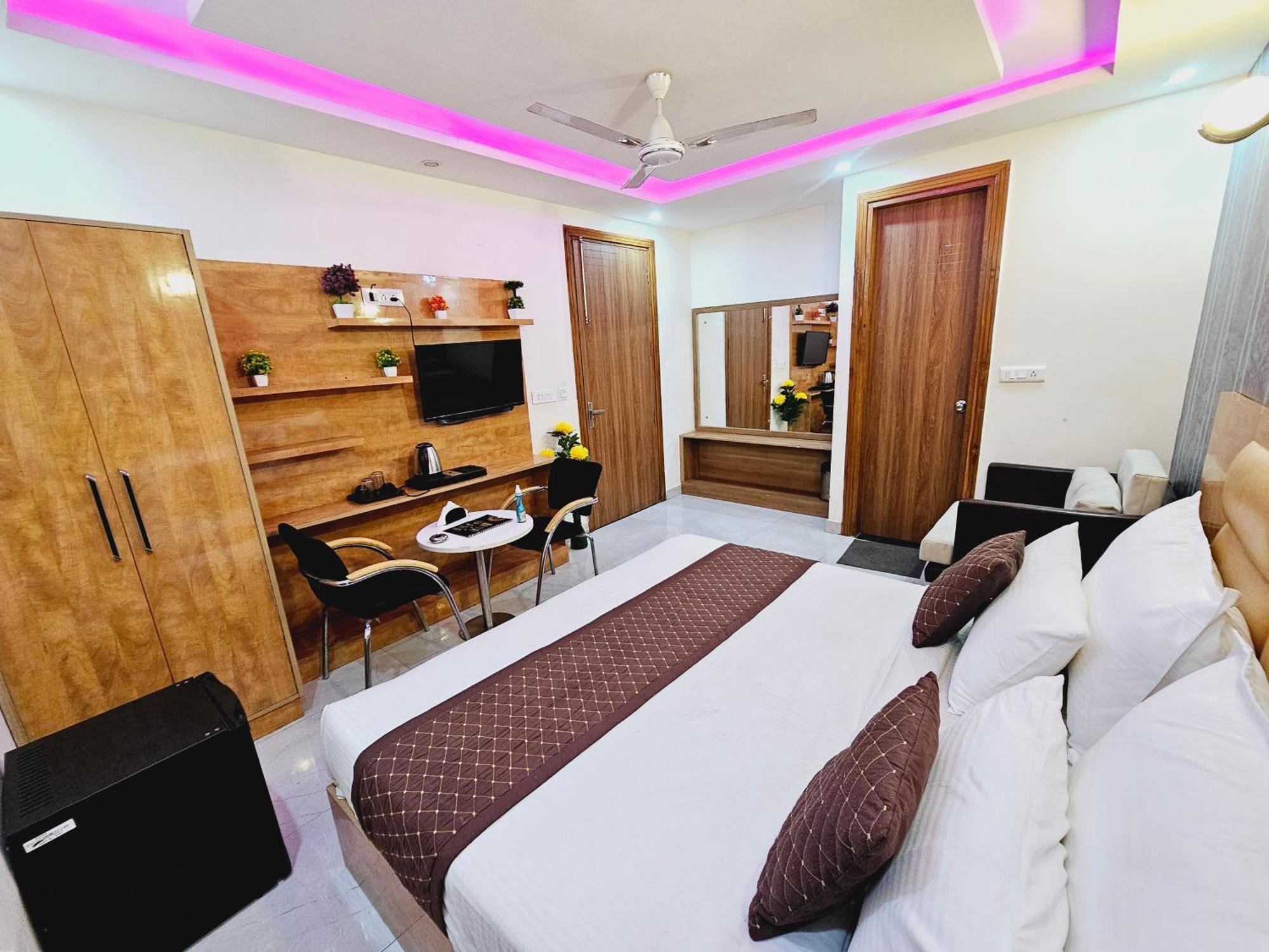 Hotel Gross Inn Near Igi Airport New Delhi Exterior photo